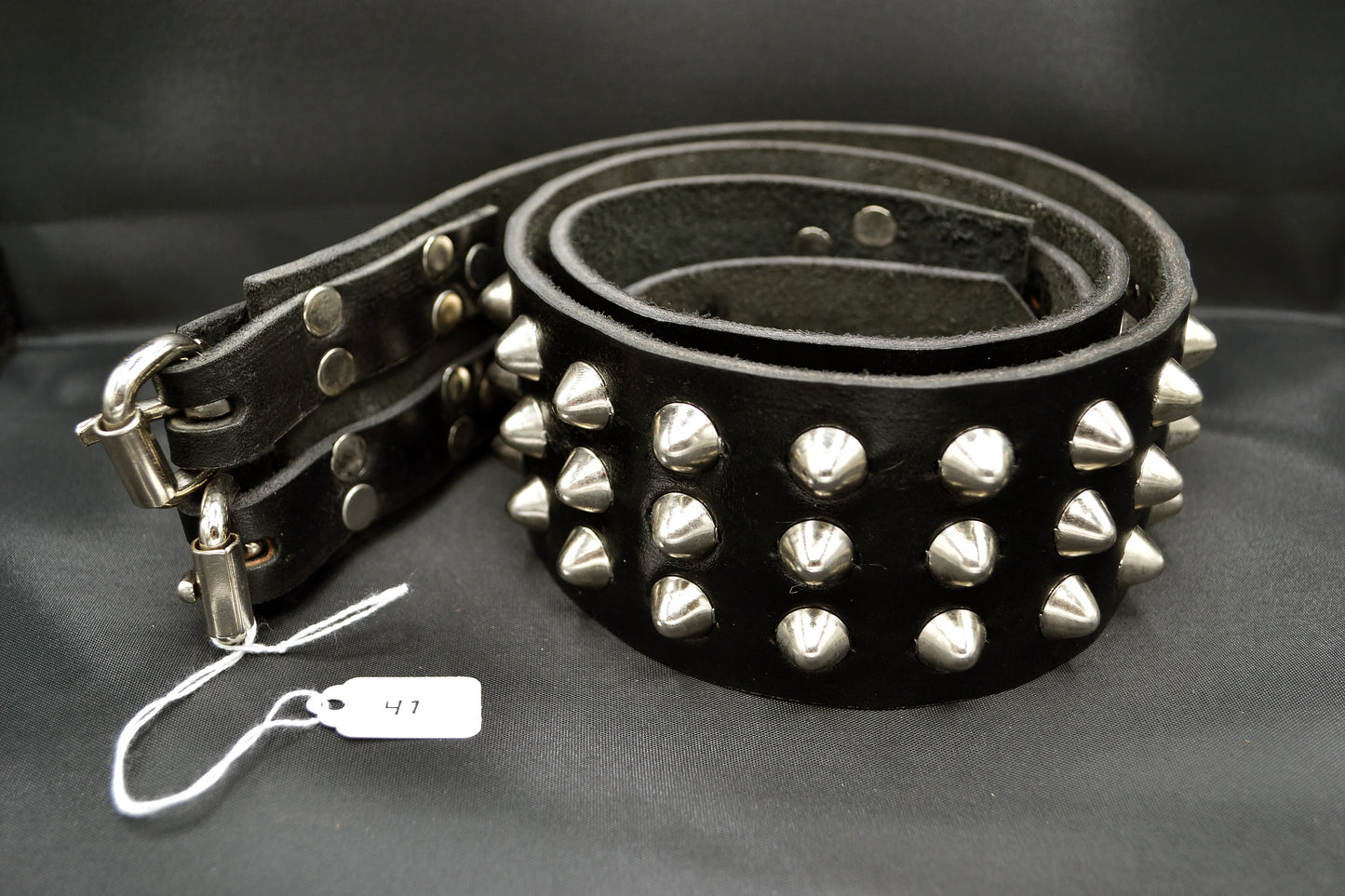 cone stud double buckle belt size 41