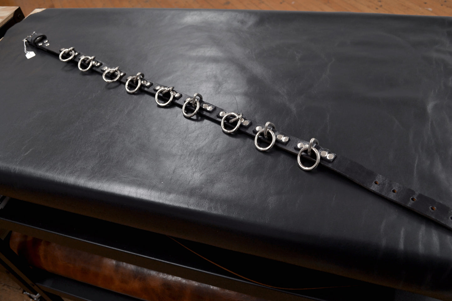 medium ring bondage belt size 37