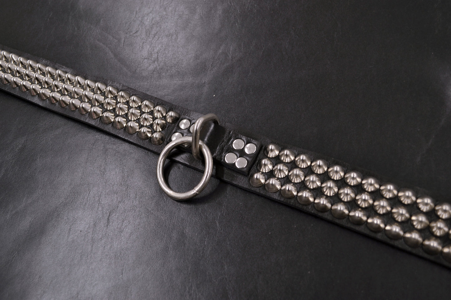 cone stud bondage belt size 40