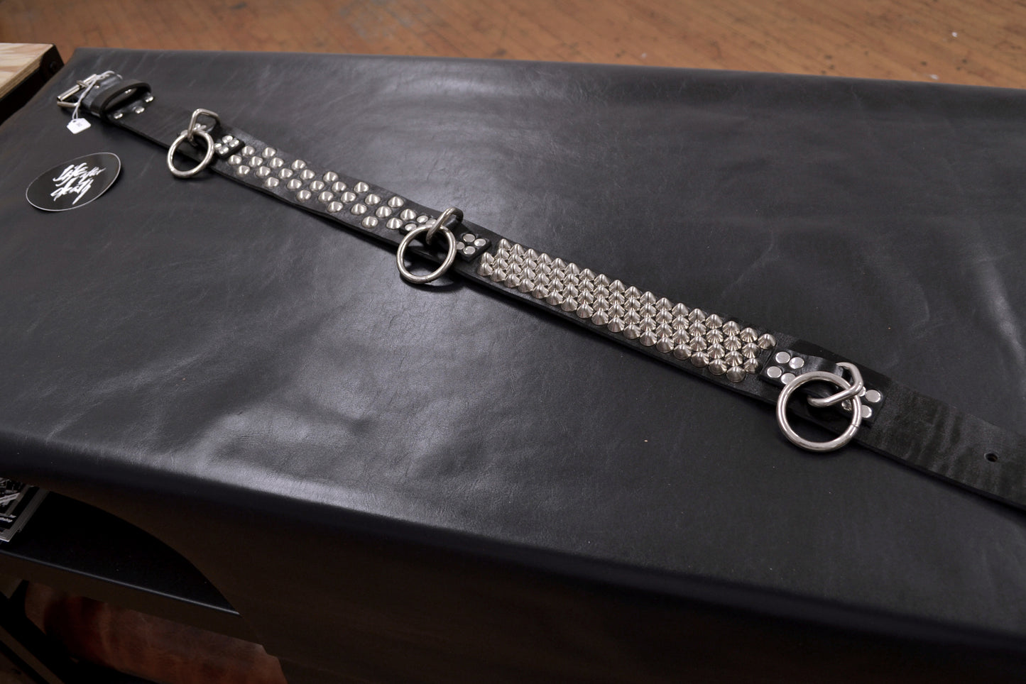 mixed stud bondage belt size 40