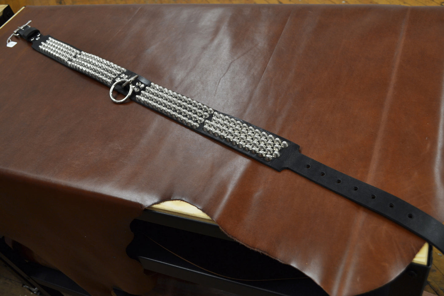 cone stud bondage belt size 37